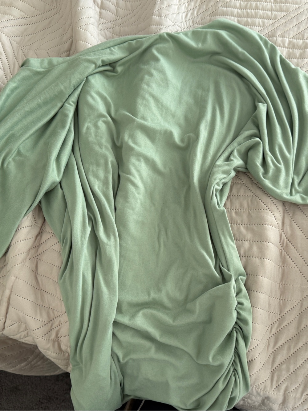 Light Green Women’s Ruched Set - Picture 4 of 7